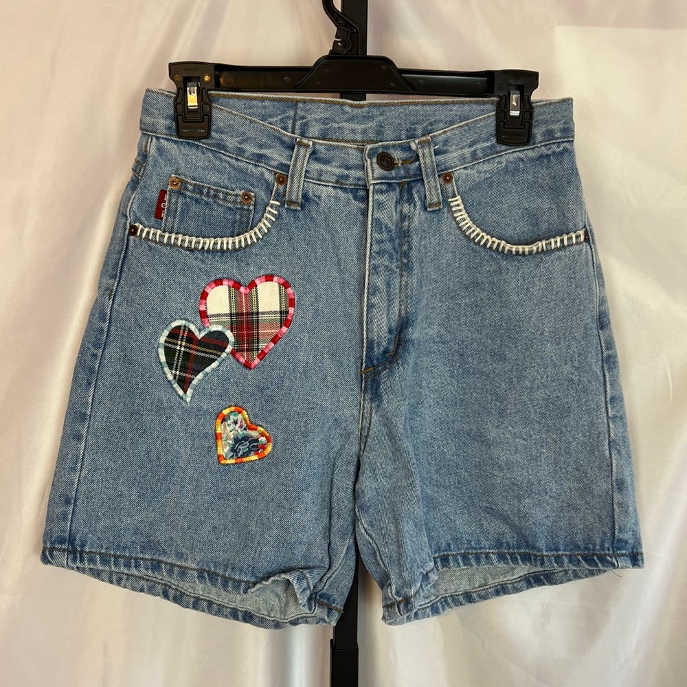 L.E.I. Life Energy Intelligence Denim Shorts With Patches, Size 11